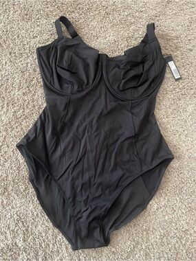 TA3 Lifty One Piece Swimsuit Black 4X Regular Long J/K cup NWT